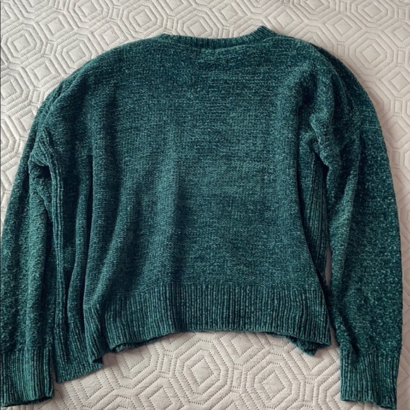 Sweater - Picture 3 of 4